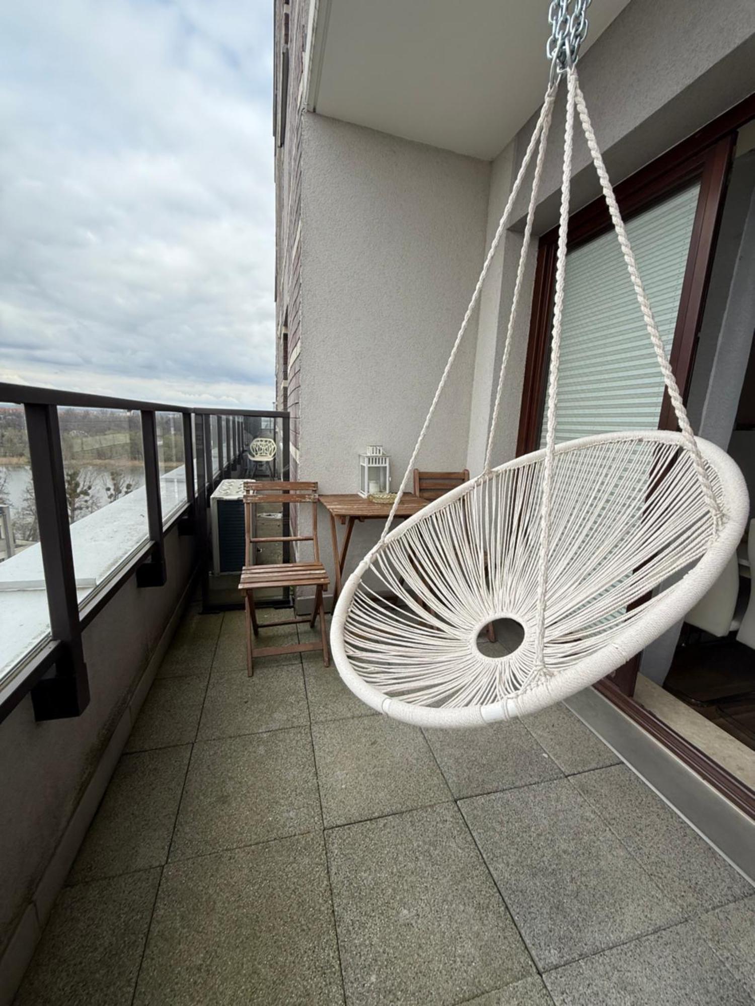 Apartment Wroclaw Krakowska With Balcony And Free Garage By Noclegi Renters, Wroclaw